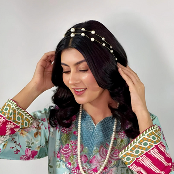 Elegant Pearl Headband
